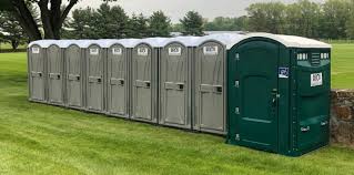 Best Deluxe Portable Toilet Rental  in Shoemakersville, PA